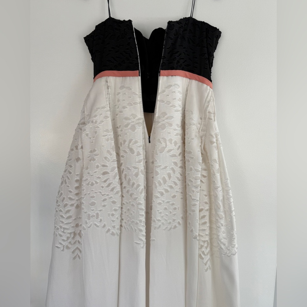 Carolina Herrera Elegant 100% Silk Long Dress With Cropped Jacket Size 10 - Picture 6 of 12